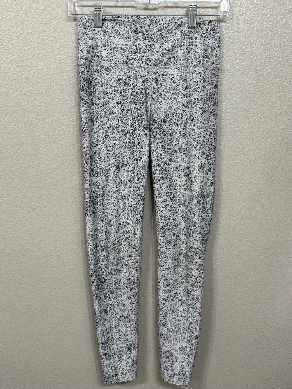 Fabletics Black White Abstract Web Leggings Small